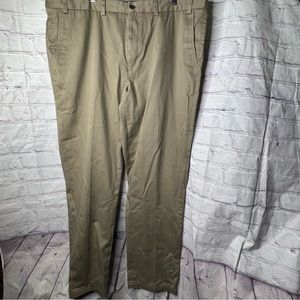 Eddie Bauer Mens Khaki Pants Wrinkle Free relaxed Fit Size T42  Flat Front Tan